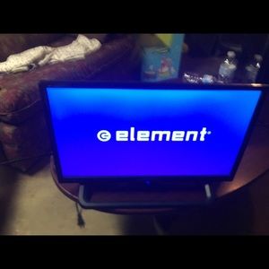 2 TVs one is 22” and the other is 17”